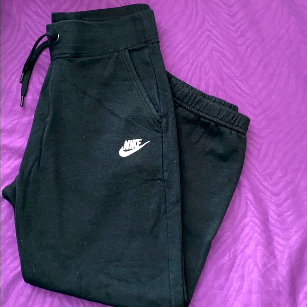 Nike sweat capris